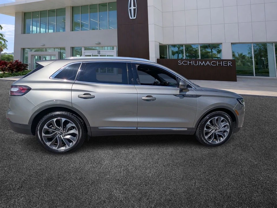 2023 Lincoln Nautilus - Image 8 of 21