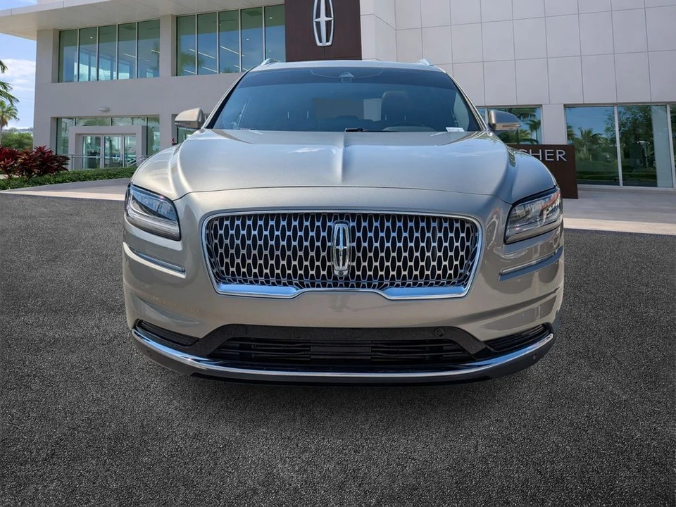 2023 Lincoln Nautilus - Image 2 of 21