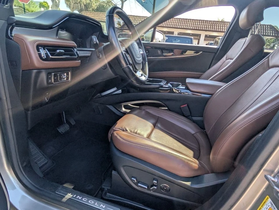 2023 Lincoln Nautilus - Image 12 of 21