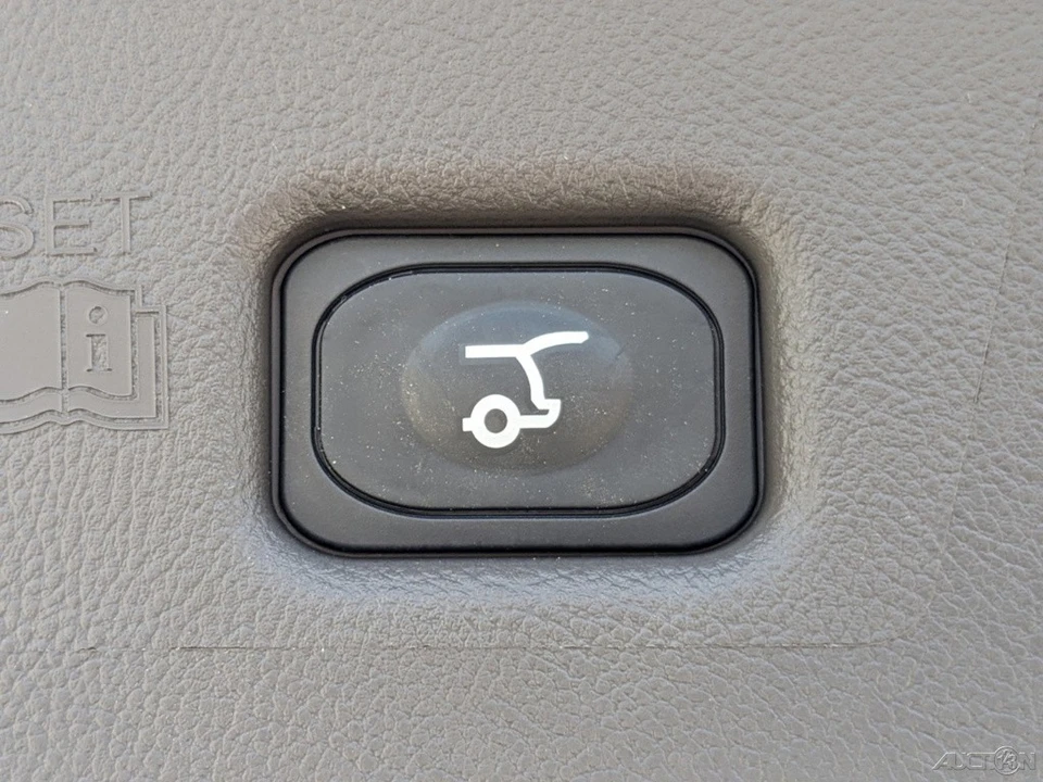 2023 Lincoln Nautilus - Image 7 of 21