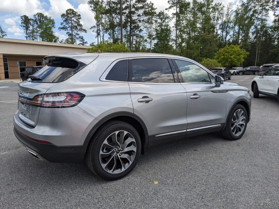 2023 Lincoln Nautilus - Image 4 of 21