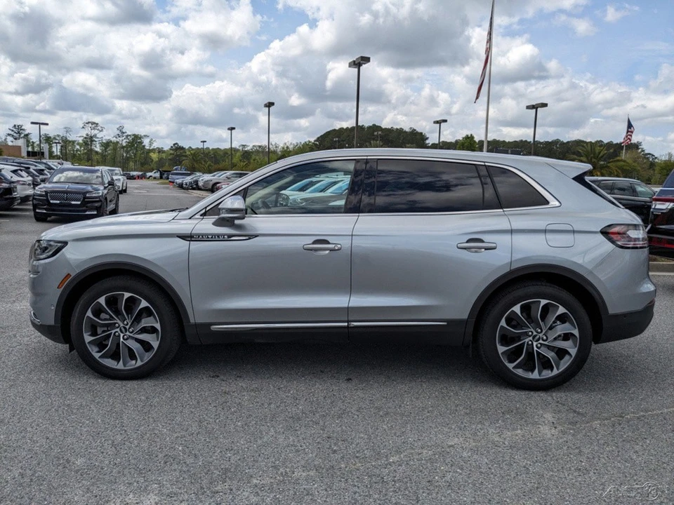 2023 Lincoln Nautilus - Image 9 of 21