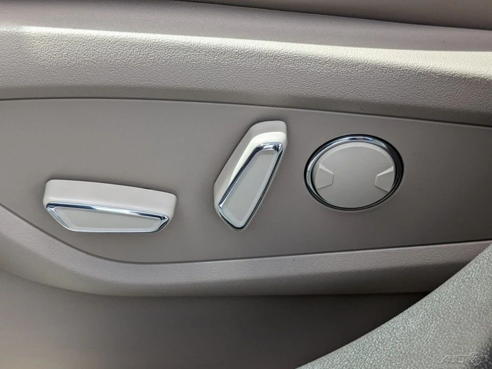 2023 Lincoln Nautilus - Image 21 of 21