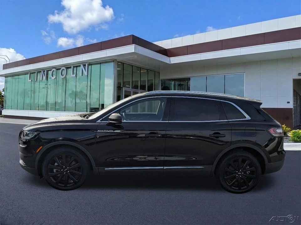 2023 Lincoln Nautilus - Image 7 of 21