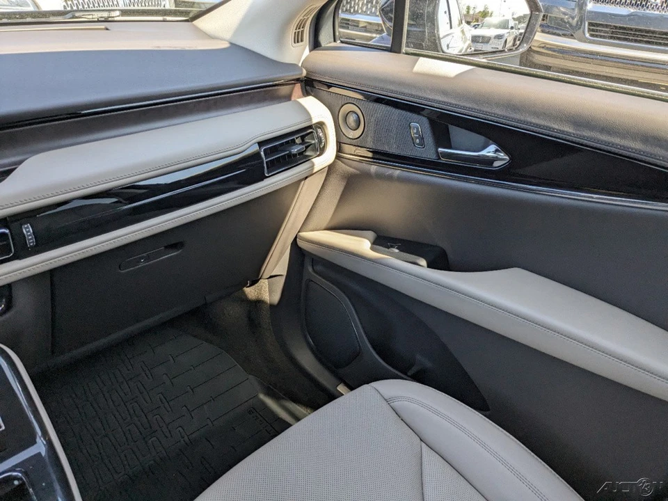 2023 Lincoln Nautilus - Image 19 of 21