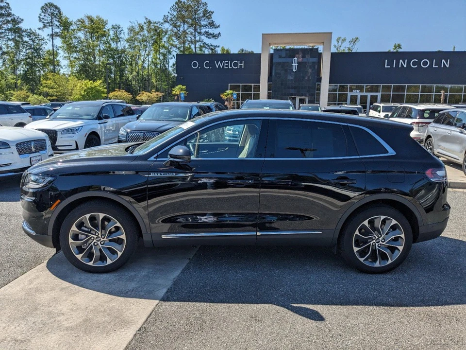 2023 Lincoln Nautilus - Image 7 of 21