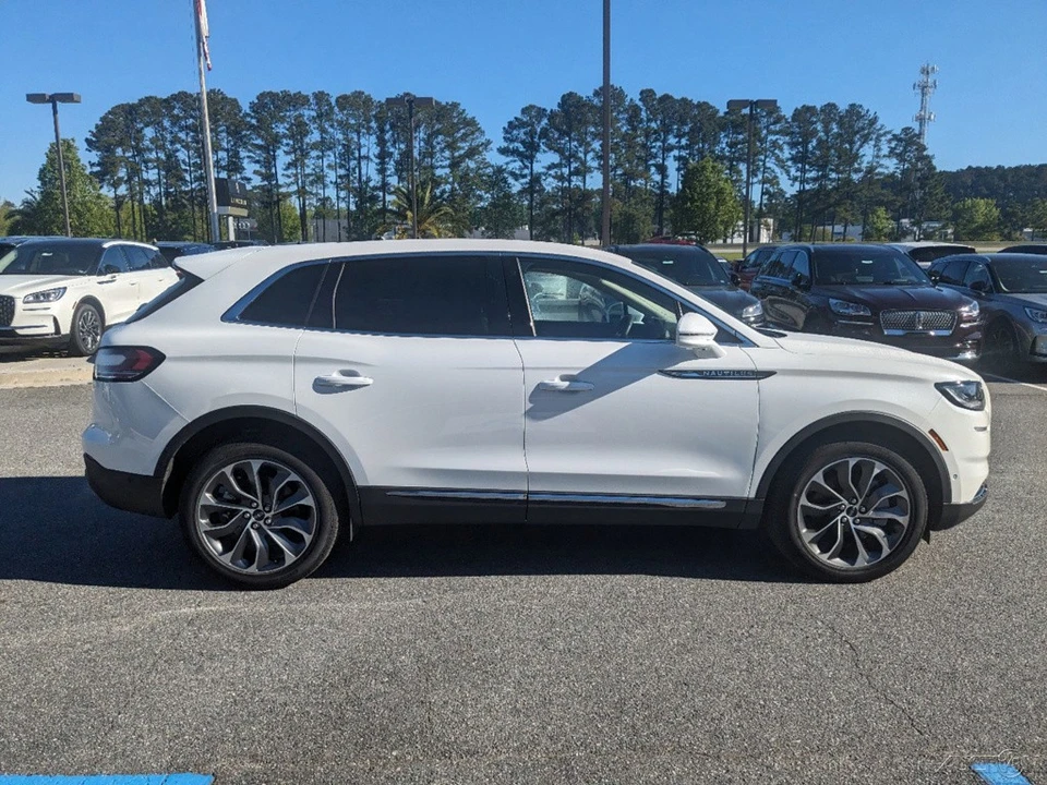 2023 Lincoln Nautilus - Image 3 of 21