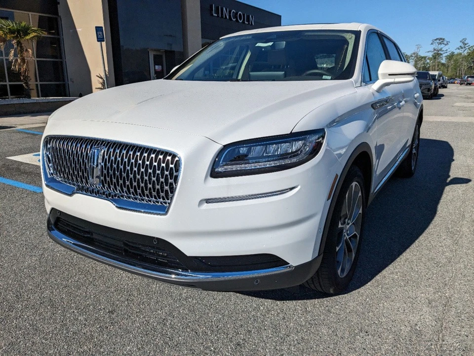 2023 Lincoln Nautilus - Image 8 of 21