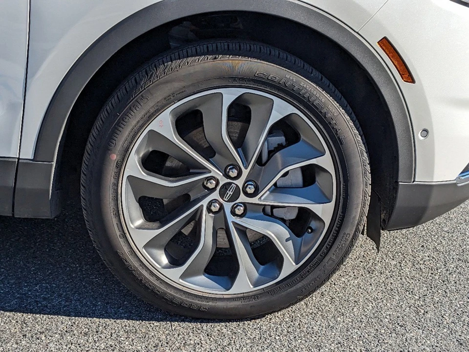 2023 Lincoln Nautilus - Image 13 of 21