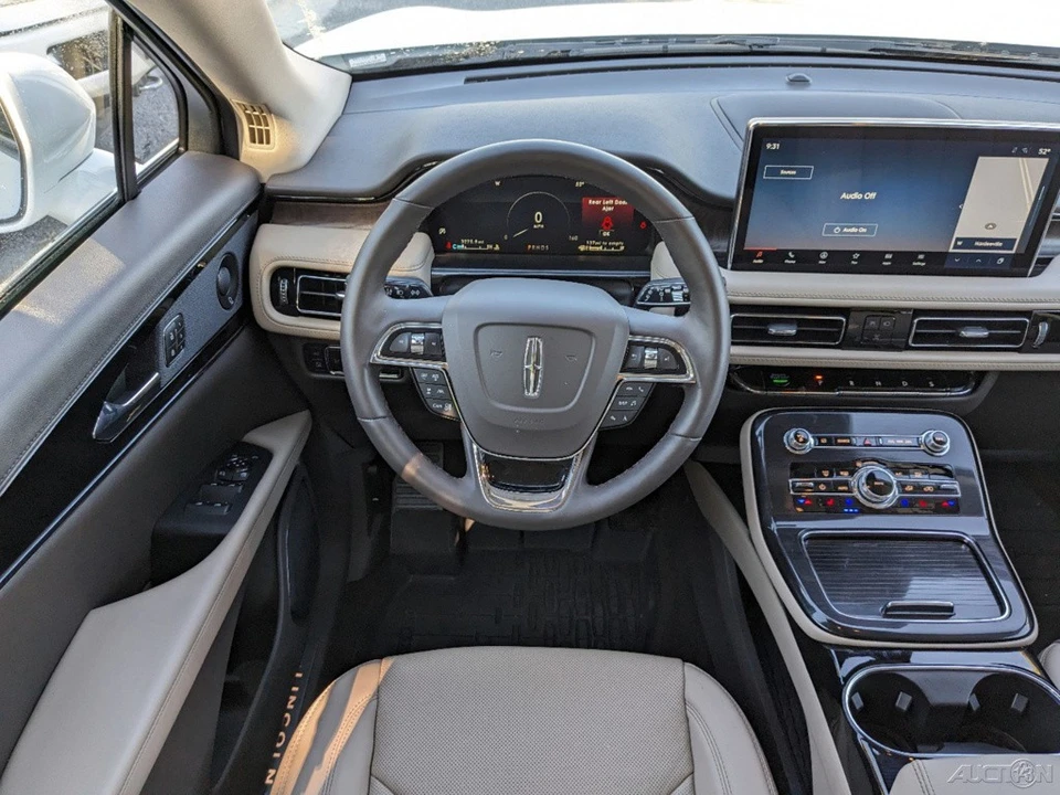 2023 Lincoln Nautilus - Image 18 of 21
