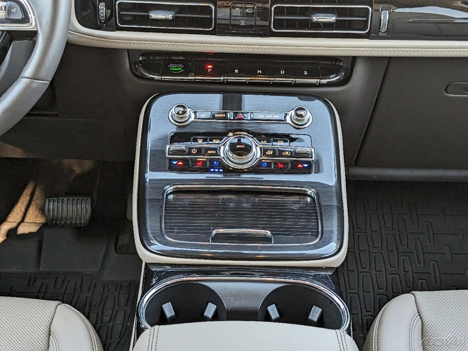 2023 Lincoln Nautilus - Image 21 of 21
