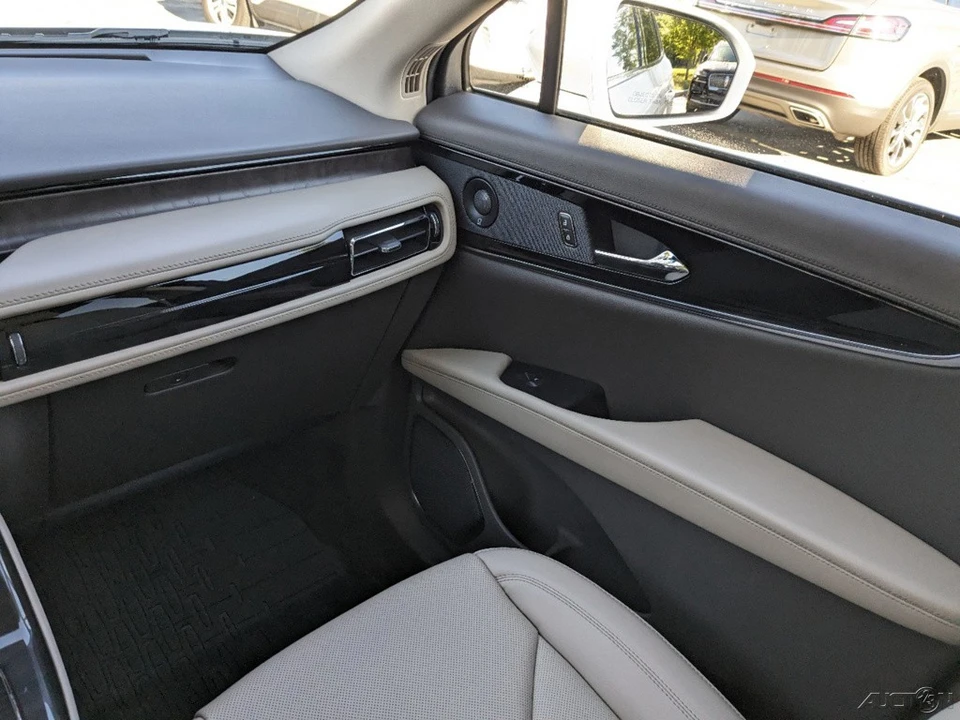2023 Lincoln Nautilus - Image 19 of 21