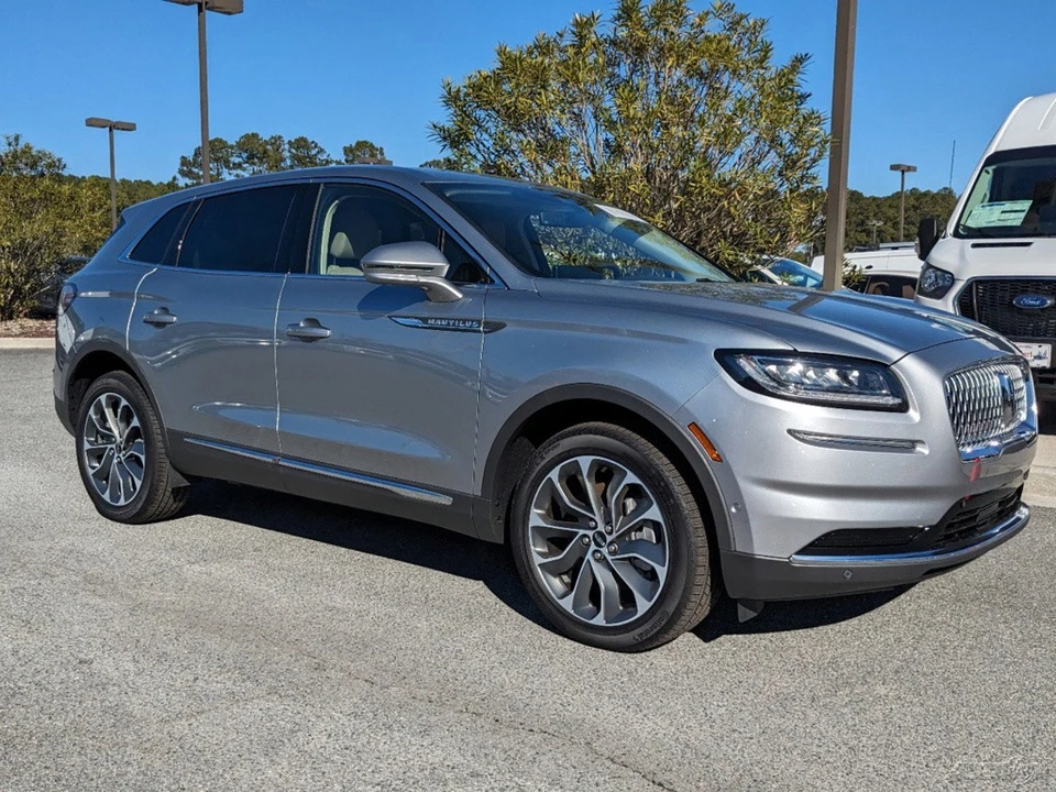 2023 Lincoln Nautilus - Image 2 of 21