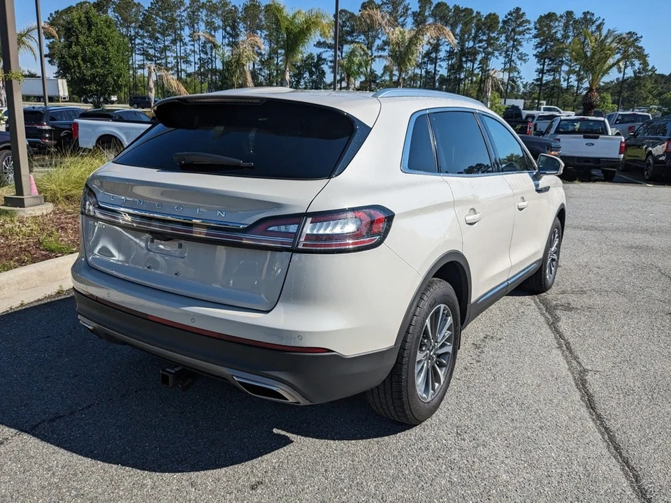 2023 Lincoln Nautilus - Image 4 of 21