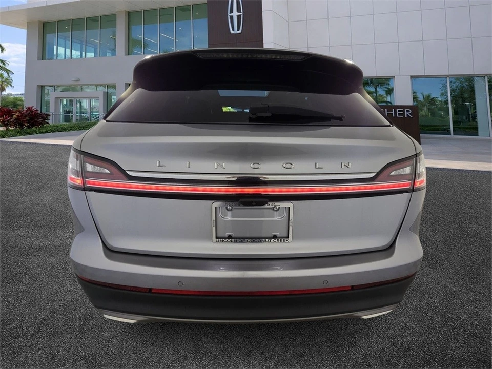 2023 Lincoln Nautilus - Image 4 of 21