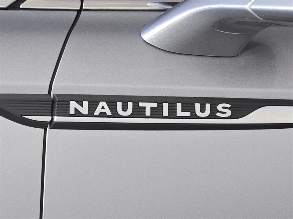 2023 Lincoln Nautilus - Image 6 of 12