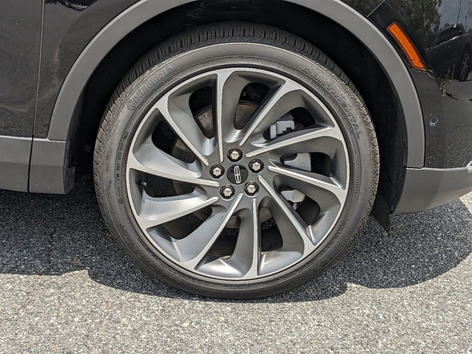 2023 Lincoln Nautilus - Image 13 of 21