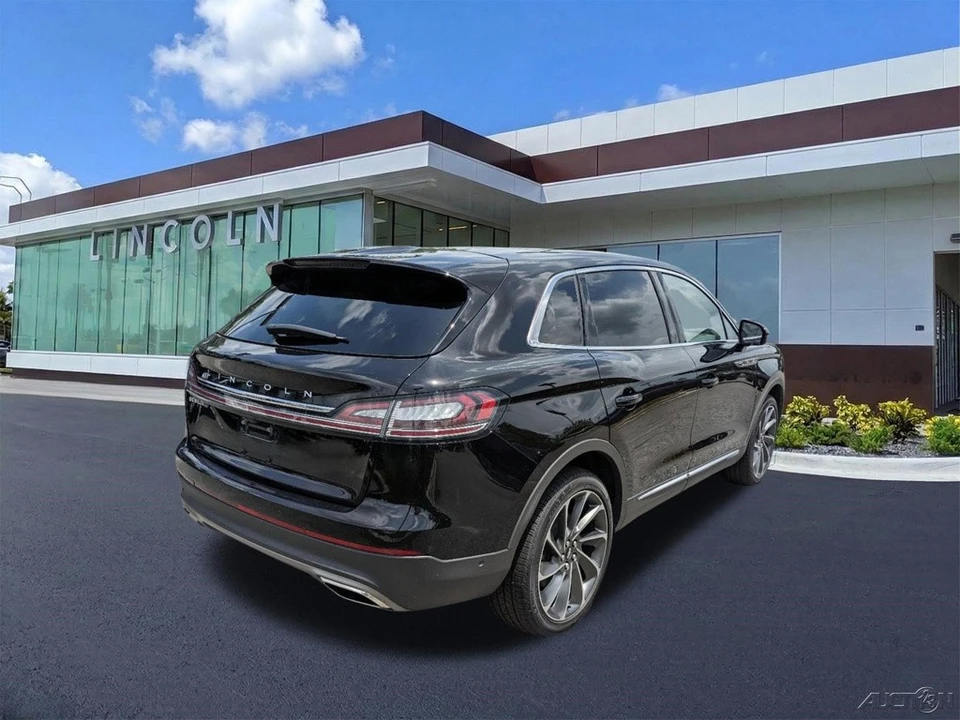 2023 Lincoln Nautilus - Image 4 of 21