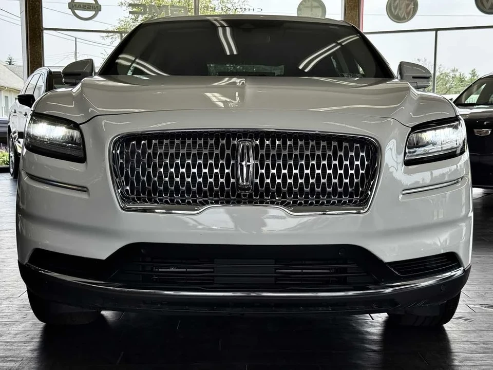 2023 Lincoln Nautilus - Image 8 of 21