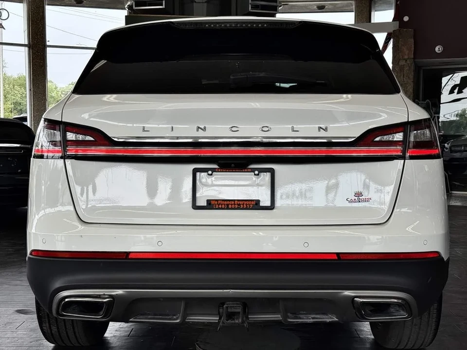 2023 Lincoln Nautilus - Image 16 of 21