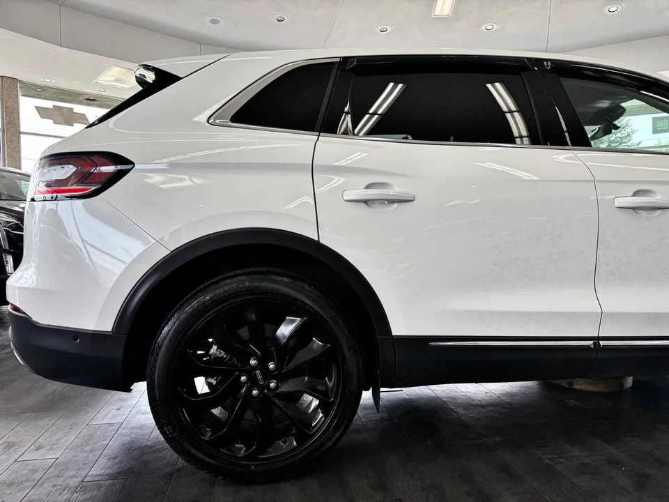 2023 Lincoln Nautilus - Image 10 of 21