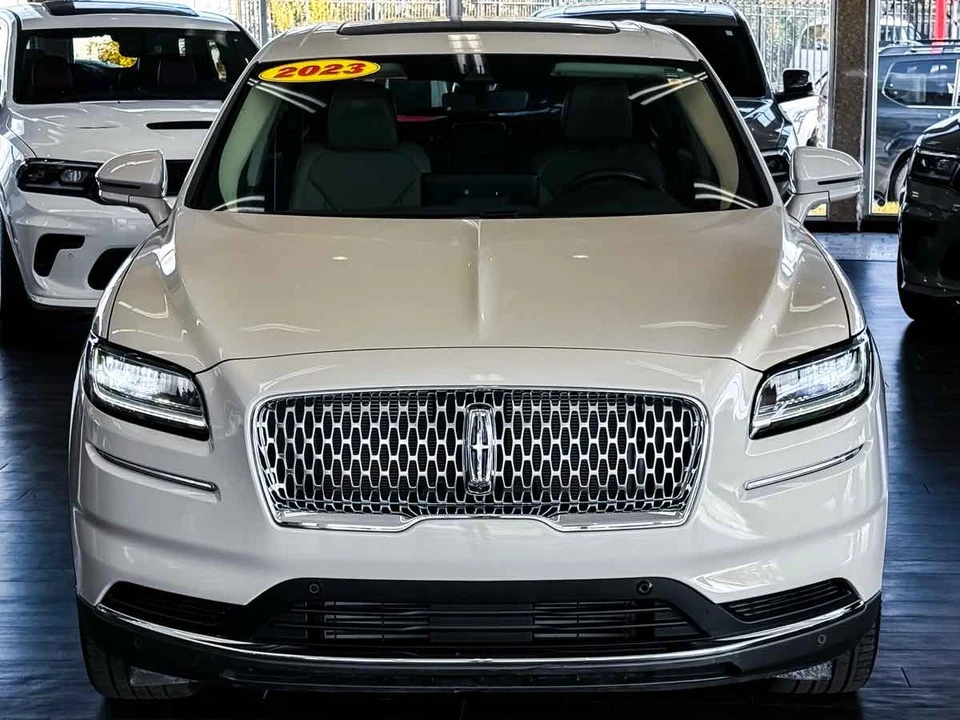 2023 Lincoln Nautilus - Image 3 of 21