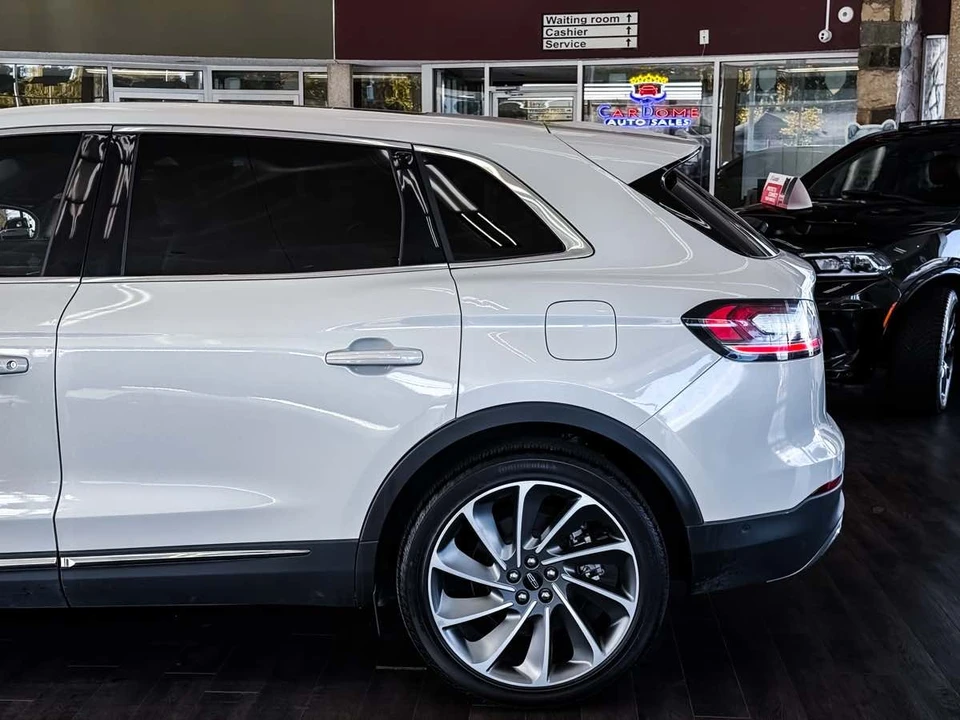 2023 Lincoln Nautilus - Image 11 of 12