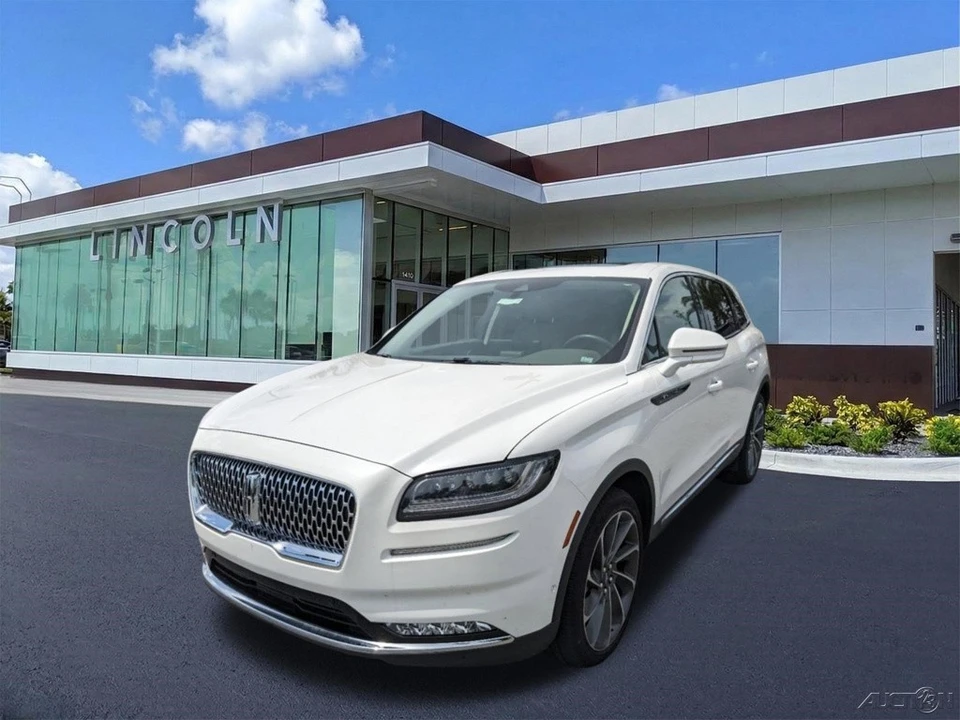 2023 Lincoln Nautilus - Image 8 of 21