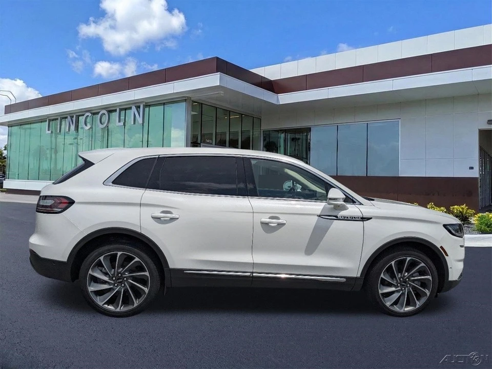 2023 Lincoln Nautilus - Image 3 of 21