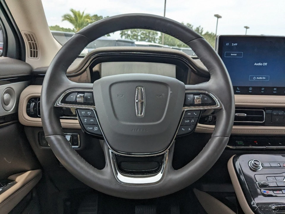 2023 Lincoln Nautilus - Image 18 of 21