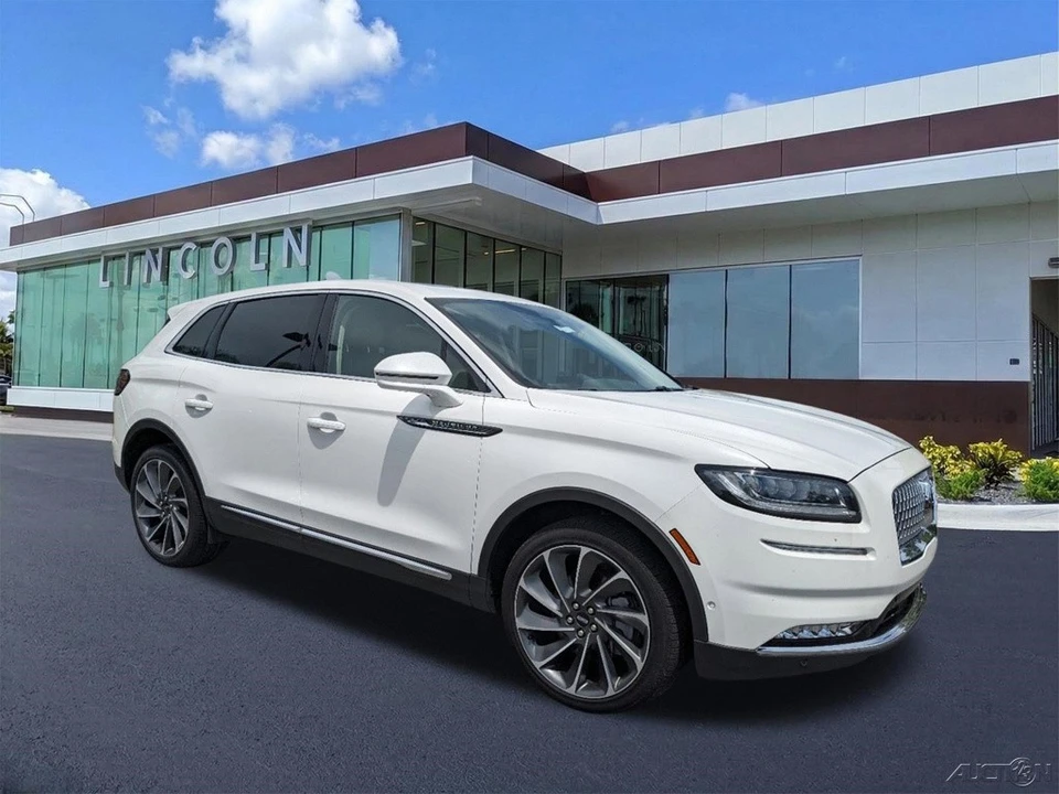 2023 Lincoln Nautilus - Image 2 of 21