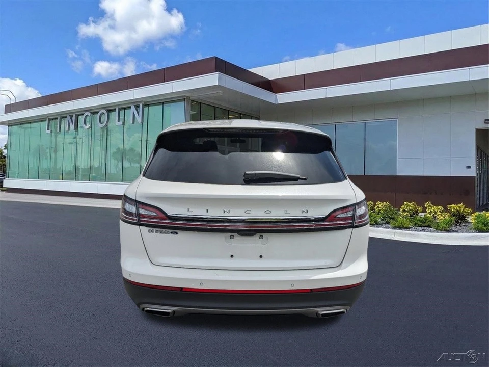 2023 Lincoln Nautilus - Image 5 of 21