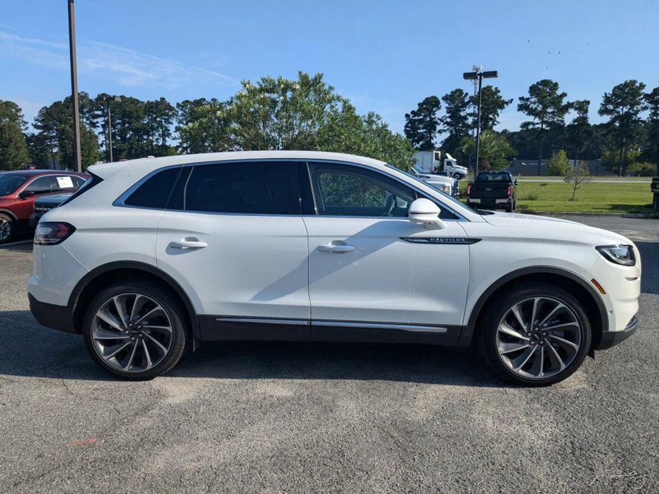 2023 Lincoln Nautilus - Image 3 of 21