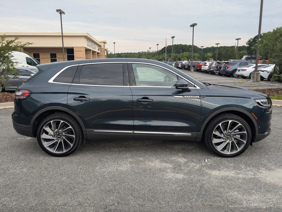 2023 Lincoln Nautilus - Image 3 of 21