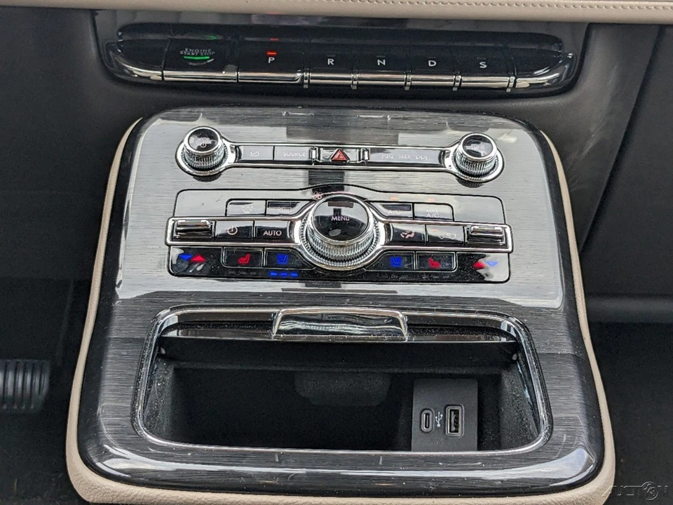 2023 Lincoln Nautilus - Image 18 of 21