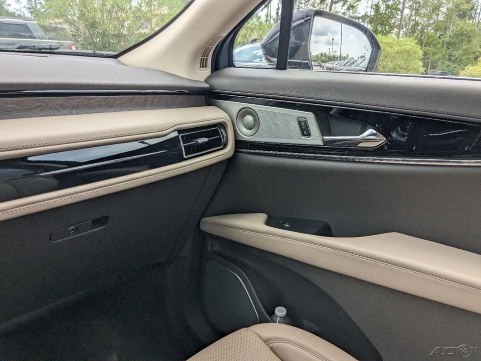 2023 Lincoln Nautilus - Image 17 of 21