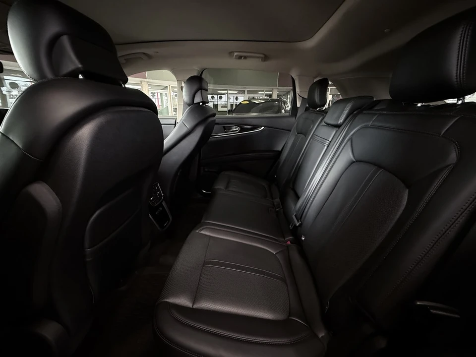 2023 Lincoln Nautilus - Image 26 of 31