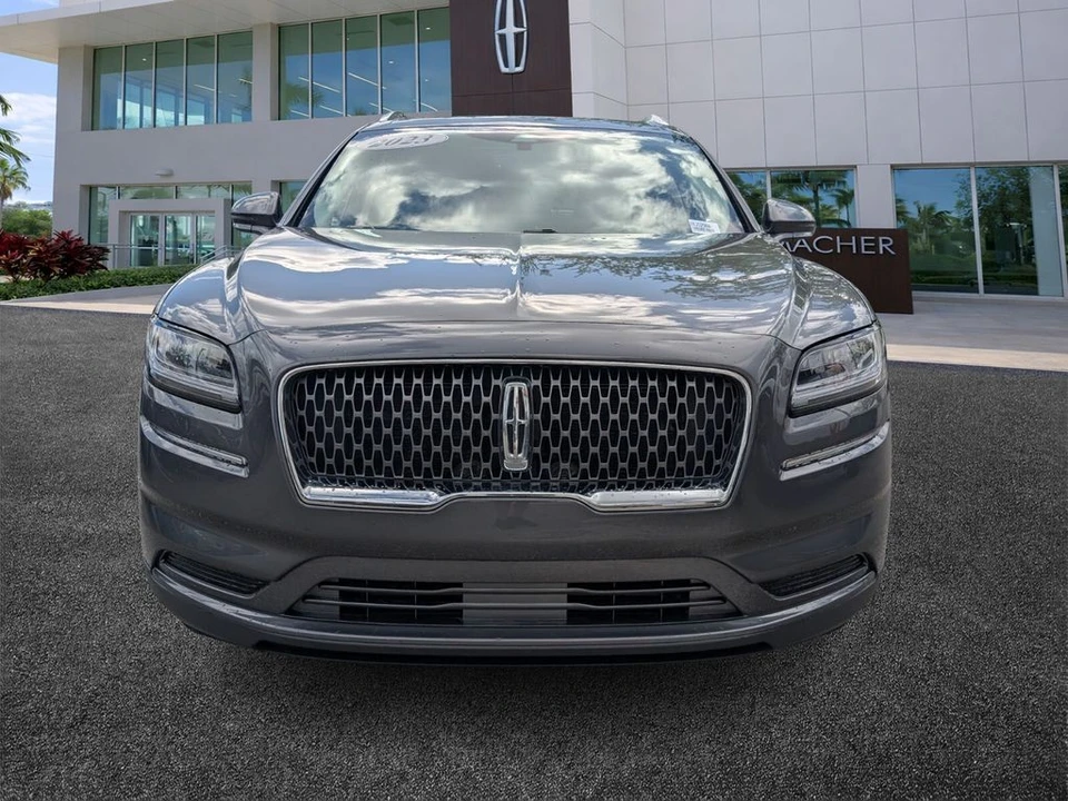 2023 Lincoln Nautilus - Image 2 of 21