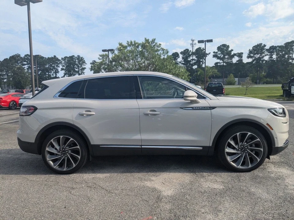 2023 Lincoln Nautilus - Image 3 of 21