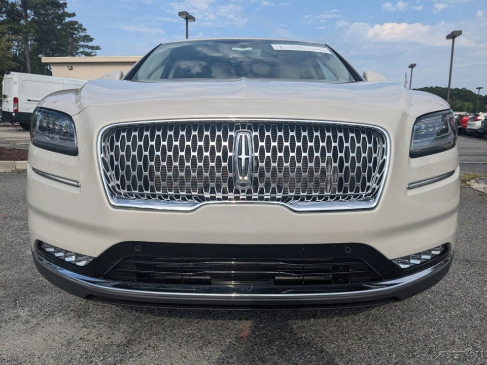 2023 Lincoln Nautilus - Image 8 of 21
