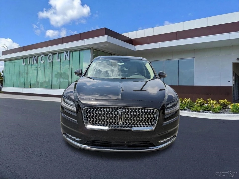 2023 Lincoln Nautilus - Image 9 of 21