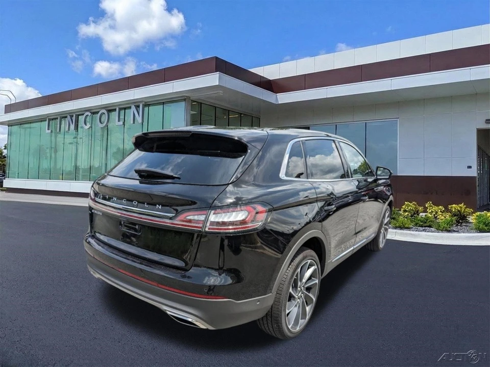 2023 Lincoln Nautilus - Image 4 of 21