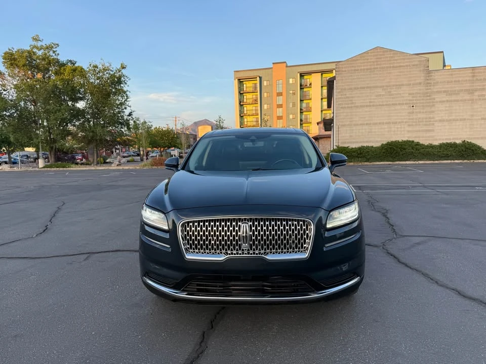 2023 Lincoln Nautilus - Image 2 of 20