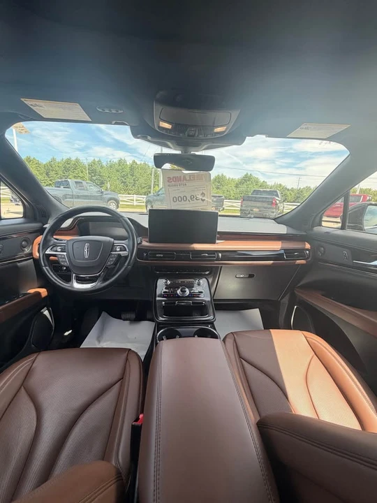 2023 Lincoln Nautilus - Image 3 of 4