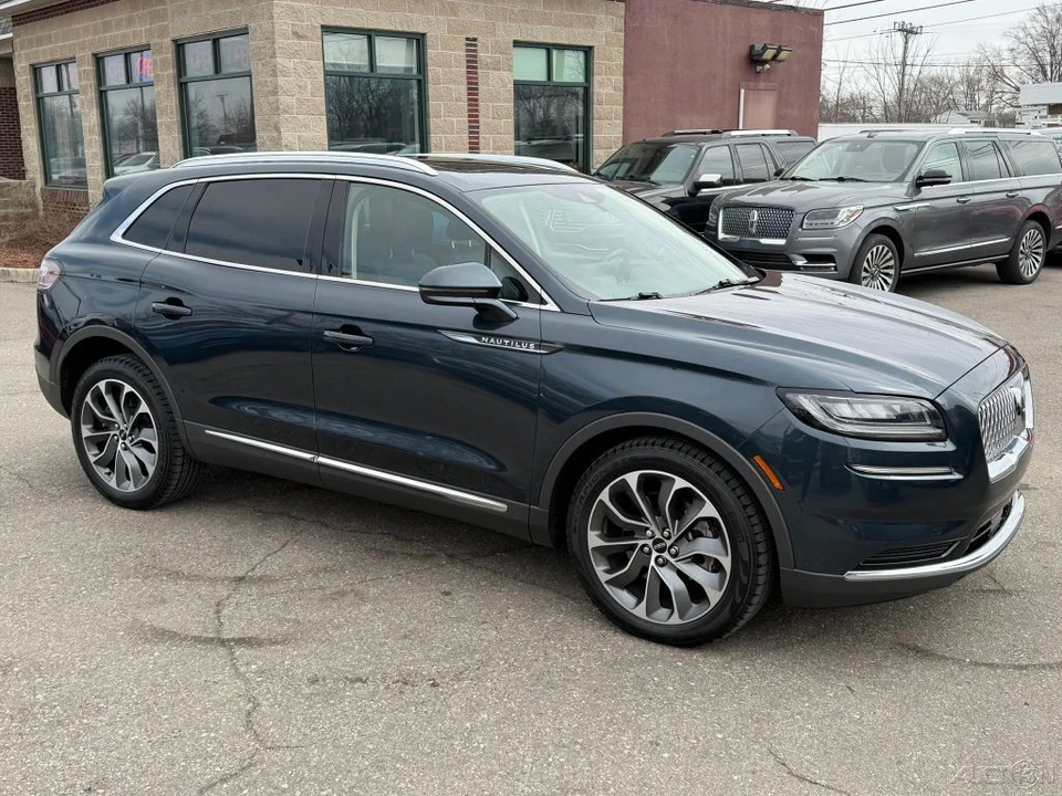 2023 Lincoln Nautilus - Image 7 of 12