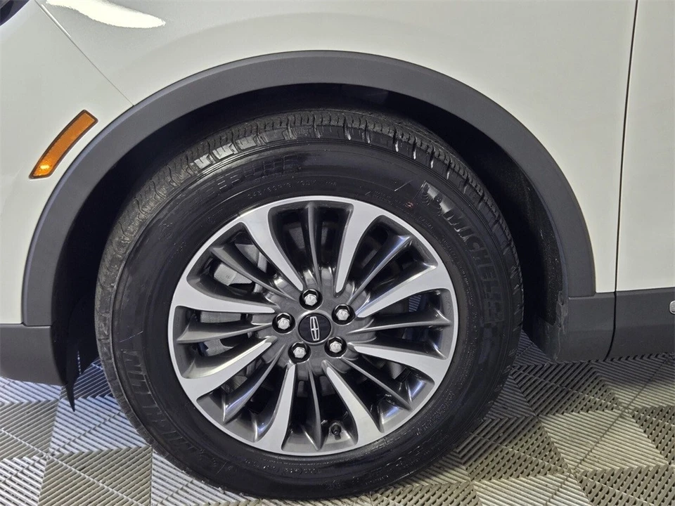 2023 Lincoln Nautilus - Image 5 of 21