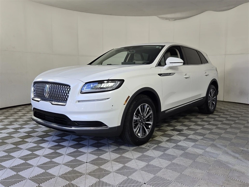 2023 Lincoln Nautilus - Image 4 of 21