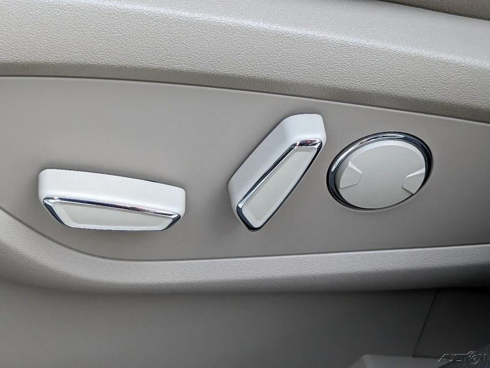 2023 Lincoln Nautilus - Image 21 of 21