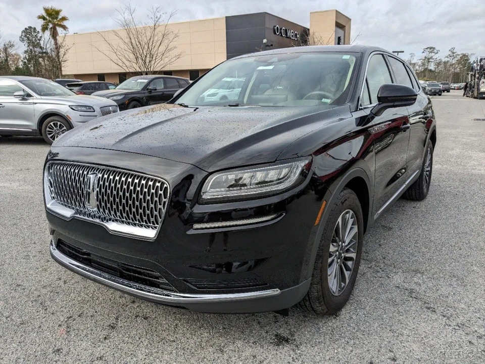 2023 Lincoln Nautilus - Image 8 of 21