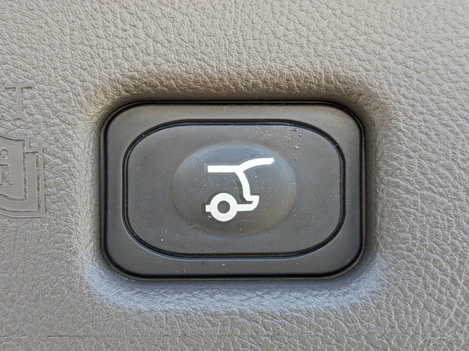 2023 Lincoln Nautilus - Image 7 of 21